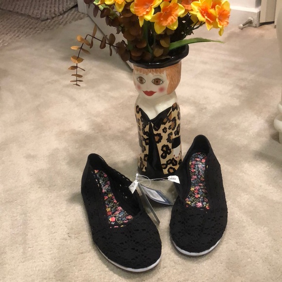 Lacy cotton skimmers size 8 new with tags - Picture 3 of 6